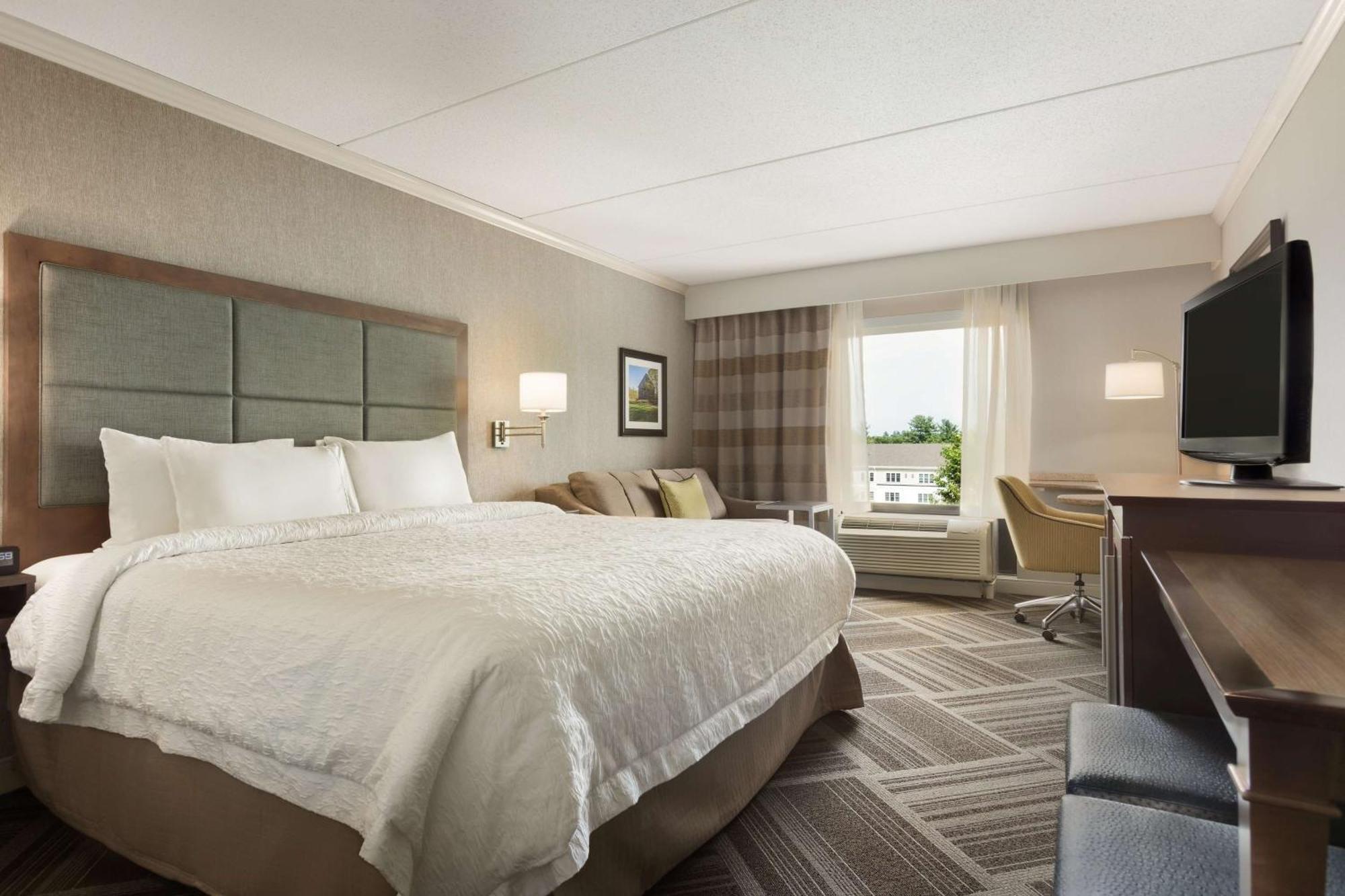 Hampton Inn & Suites By Hilton Manchester Bedford Esterno foto